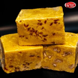 sade Üzümlü helva